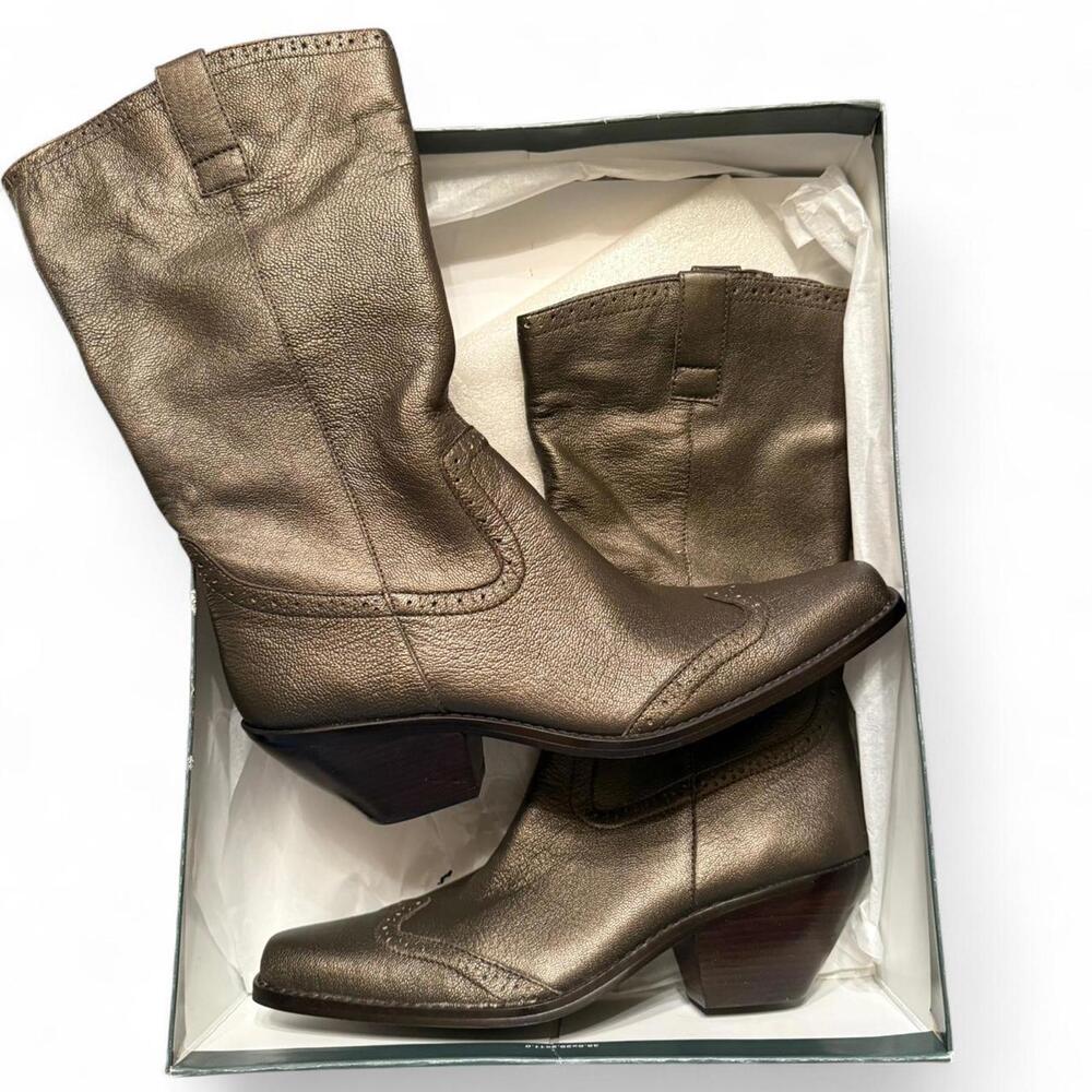 New in box Coldwater Creek cowboy boots